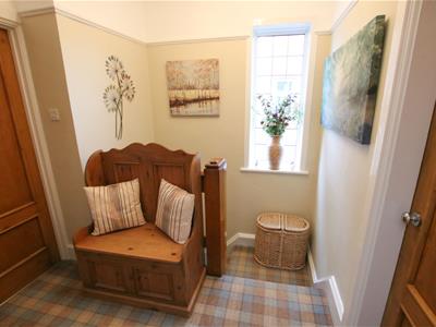 FIRST FLOOR LANDING